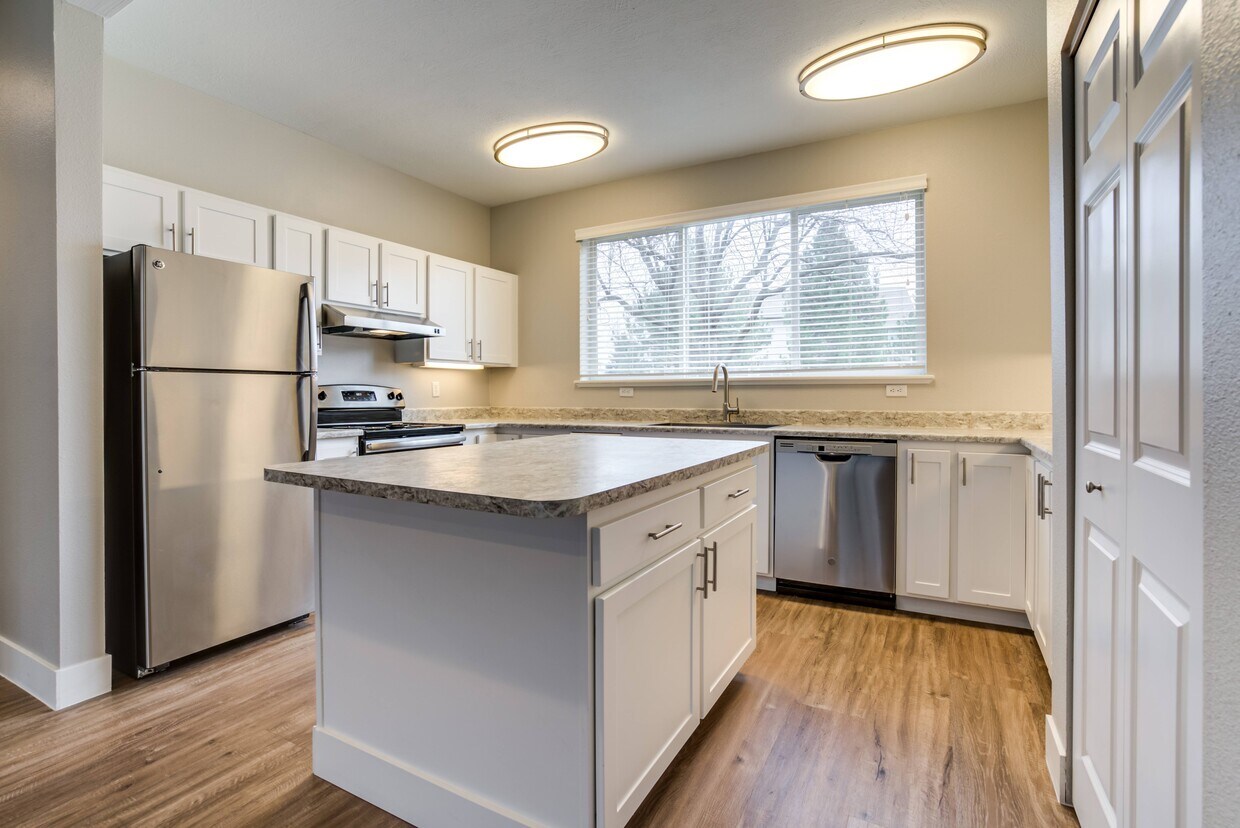 Big Trout Lodge Apartments Liberty Lake, WA