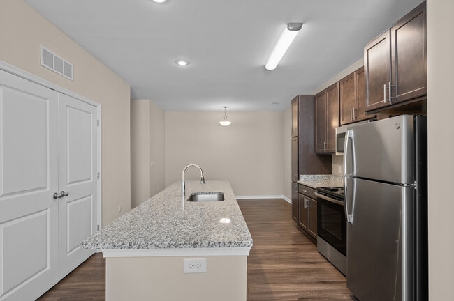 Building Photo - Arbors at Williamsburg