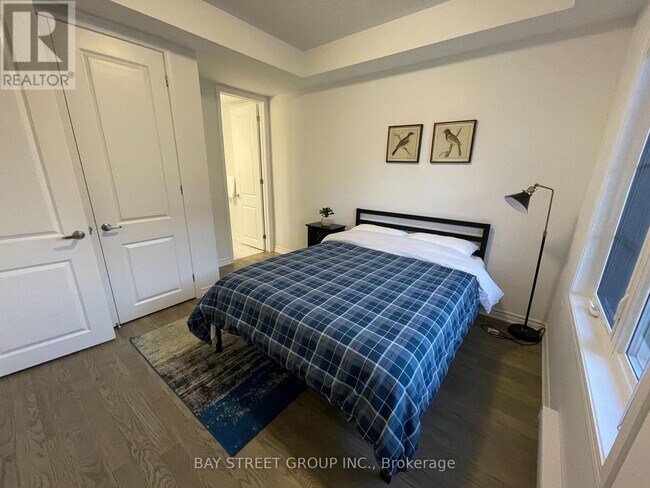 Building Photo - 3095 Travertine Dr