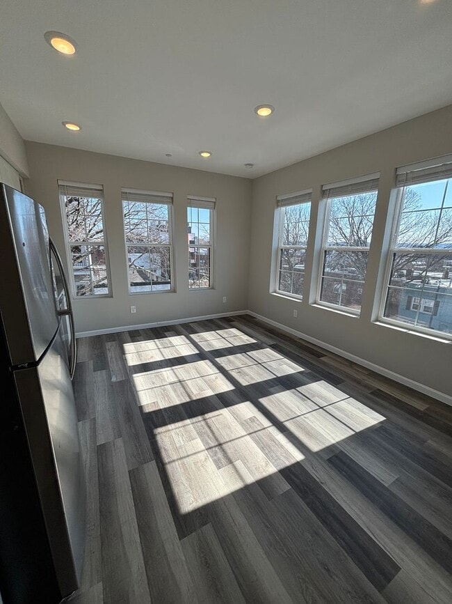 Photo - 1812 H Pl NE Apartment