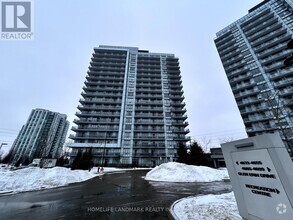 Building Photo - 4633-4633 Glen Erin Dr