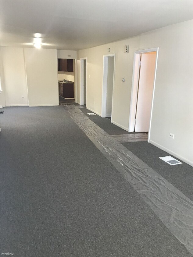 Primary Photo - 3 br, 1 bath Apartment - 8518 S Peoria St