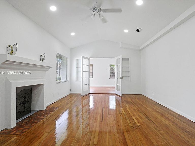 Foto del edificio - 4630 SW 13th Ter