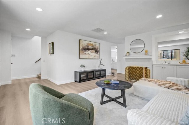 Foto del edificio - 226 N Chandler Ave
