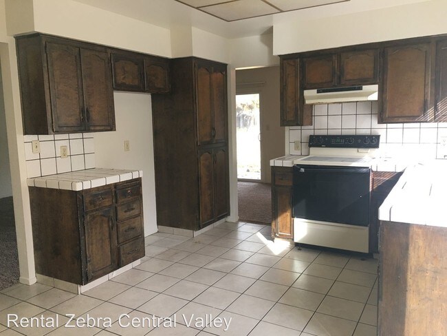 Building Photo - 4 br, 2 bath House - 669 El Portal Dr