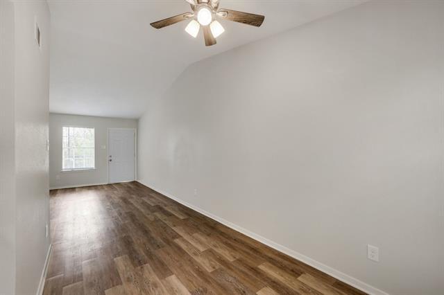 Building Photo - 1105 UTA Blvd