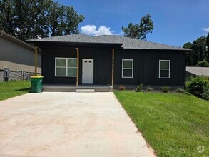 Building Photo - 2315 Nichols Rd