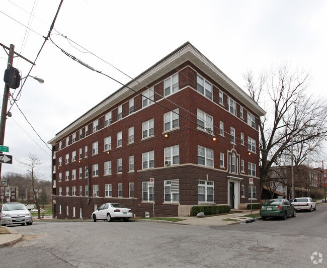 The Edgemere Apartments Kansas City, MO