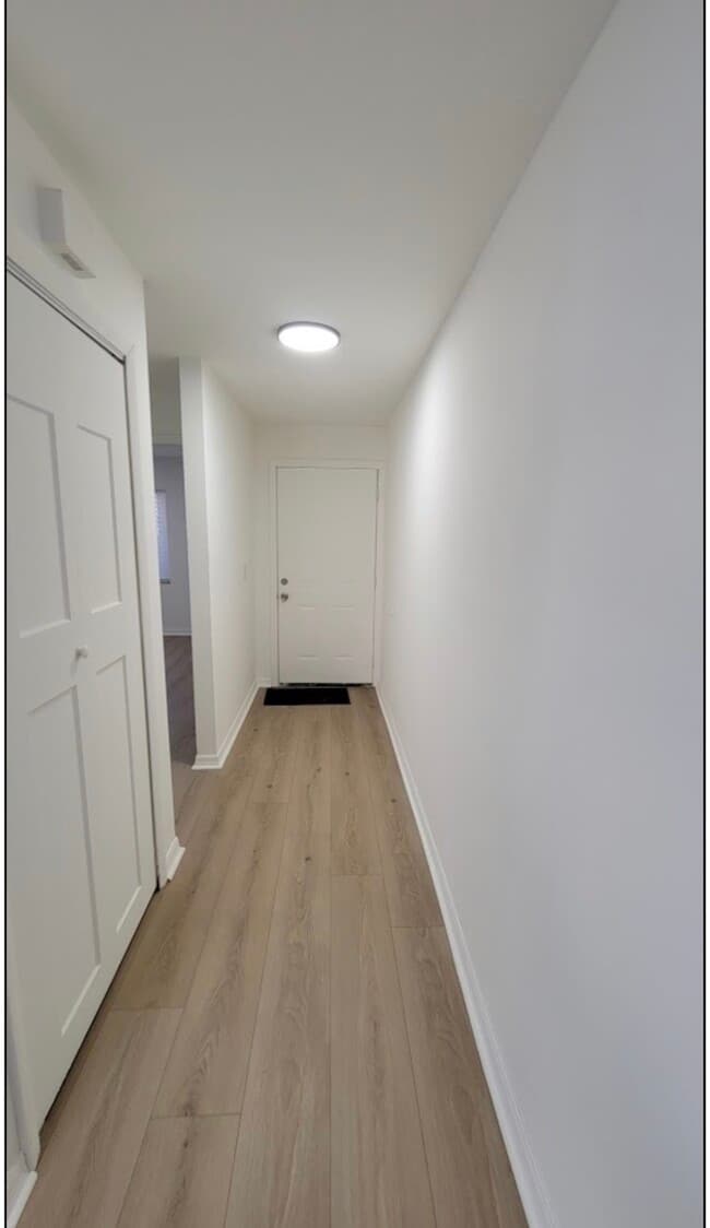 Hall way - 2734 Hunt Club Ln