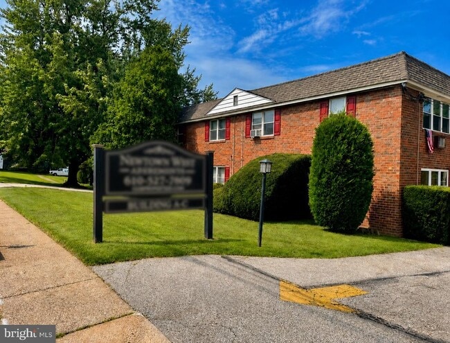Building Photo - 3209 West Chester Pike