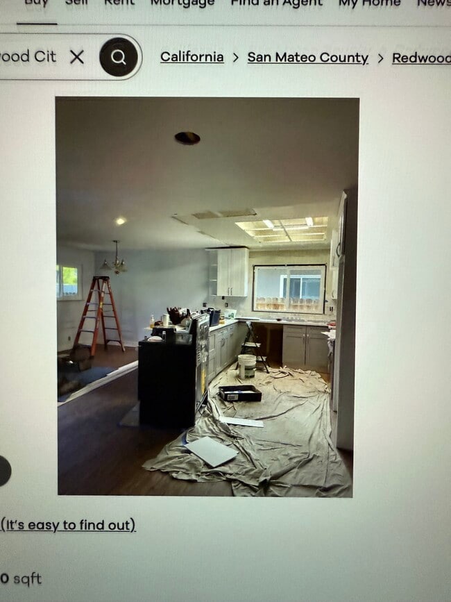 Building Photo - 265 Roble Ave