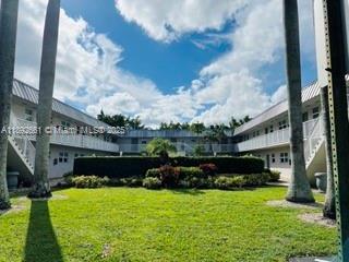 Foto principal - 2040 NW 89th Ave