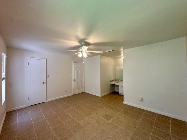 Foto del edificio - 1509 Robin Ave