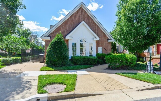 Building Photo - 5806 Pearson Ln