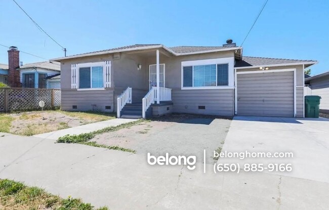 Building Photo - 2118 Visalia Ave