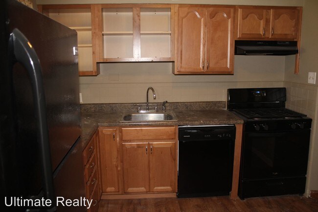 Building Photo - 646 Bagnell Dr