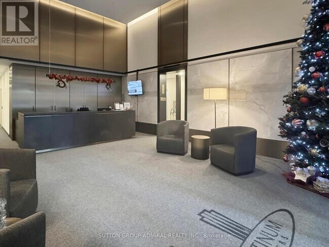 Building Photo - 23 Hollywood Ave