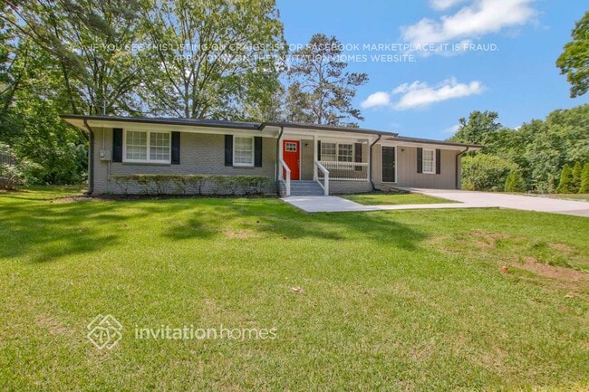 Building Photo - 1665 Elmwood Dr