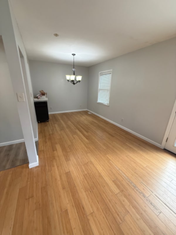Building Photo - 254 Circle Dr