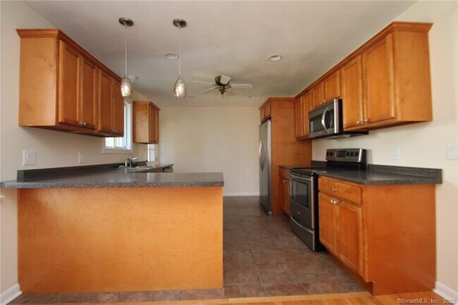 Foto del edificio - 24 High Acres Rd