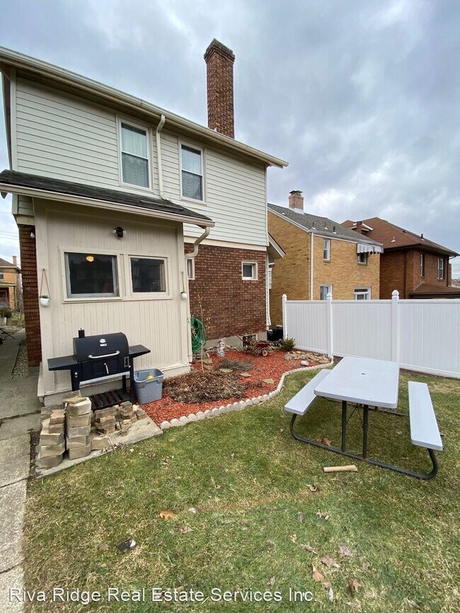 Foto del edificio - 3 br, 1 bath House - 1225 Berkshire Avenue