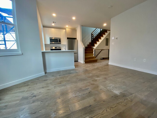 Building Photo - 7 Wigglesworth St