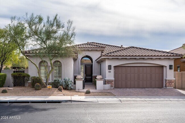 Building Photo - 9901 E Edgestone Dr