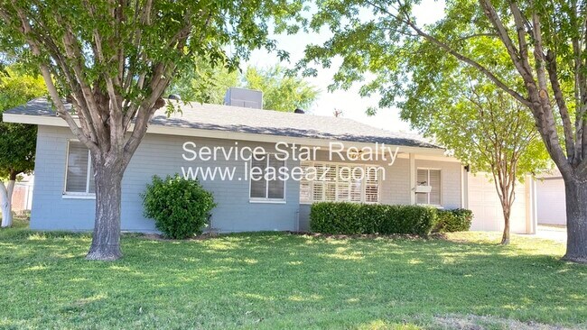 Building Photo - 4646 E Oak St