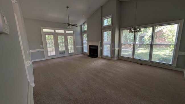 Large living room with fireplace - 805 Spring Ln