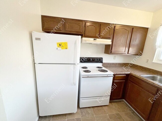 Foto del edificio - 7332 Centennial St