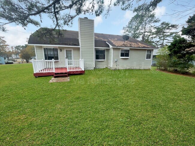 Foto del edificio - 3086 Drexel Ln