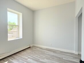 Building Photo - 581 Pierre Ave