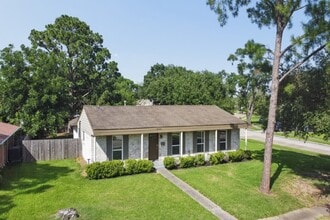 Building Photo - 6022 Beaudry Dr