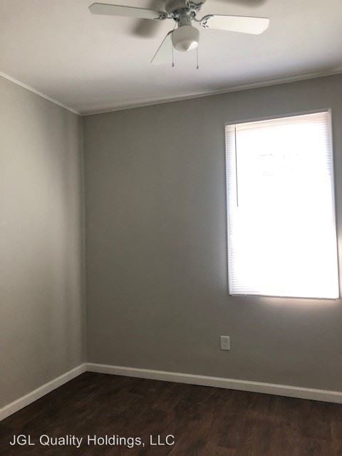 Building Photo - 1545 Avenue B