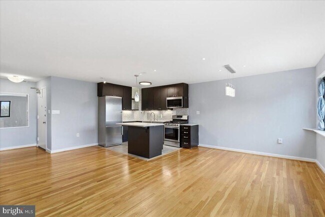 Foto del edificio - 1300 S Arlington Ridge Rd