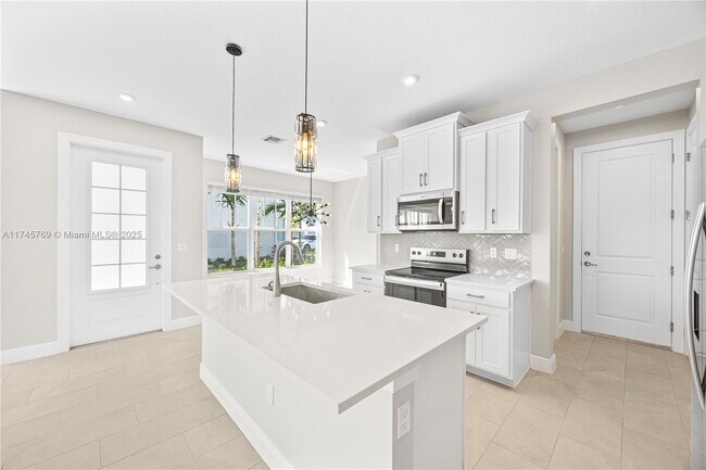 Foto del edificio - 3552 NW Solange Ct
