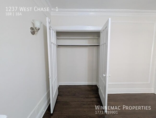 Building Photo - 1237 West Chase