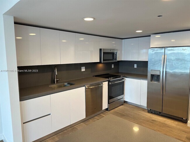 Foto del edificio - 1541 Brickell Ave
