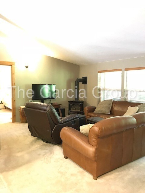Foto del edificio - 6125 NW Thompson Rd