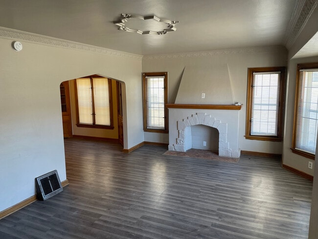 Living Room - 2622 N 60th St