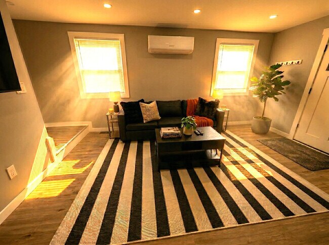 Foto del edificio - 414 Mansion Rd