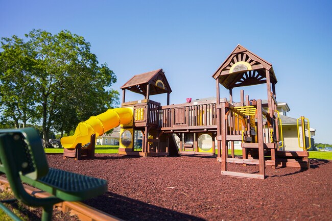 Patio de juegos - Oak Manor Villas Bay City