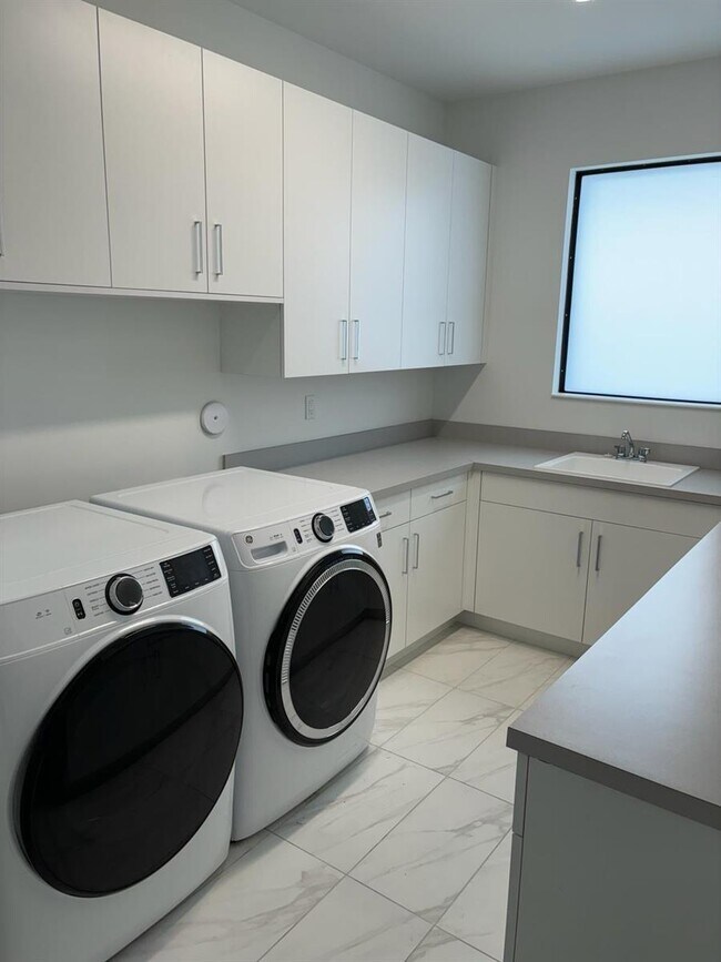 Foto del edificio - 17093 Watersprite Lakes Rd