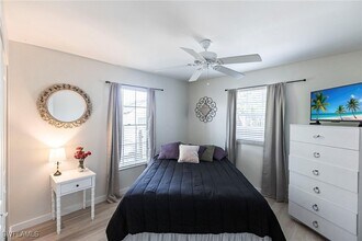 Building Photo - 1912 Sheffield Ave