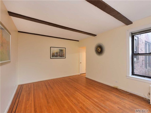 Foto del edificio - 1 Hillside Ave