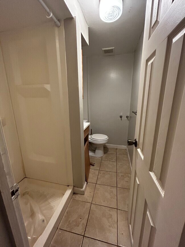 Foto del edificio - 8255 Parham Ct