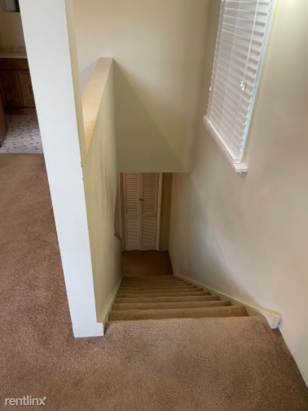 15 Emmalon Ave, North White Plains, NY 10591 House Rental in North