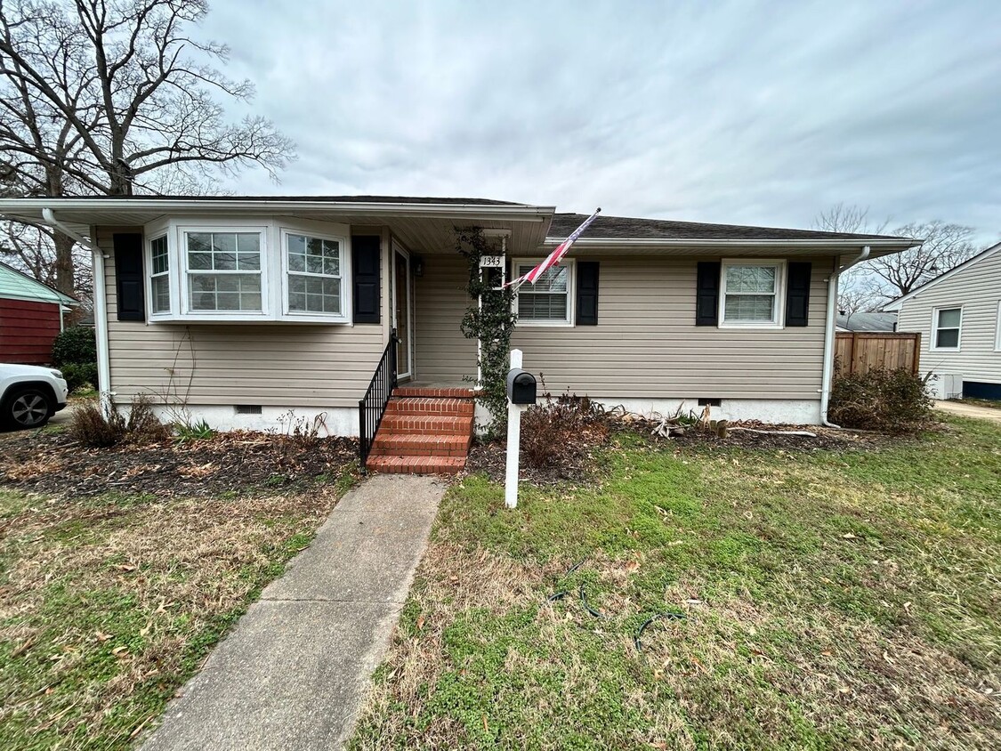 Primary Photo - Introducing a charming ranch house in the ...