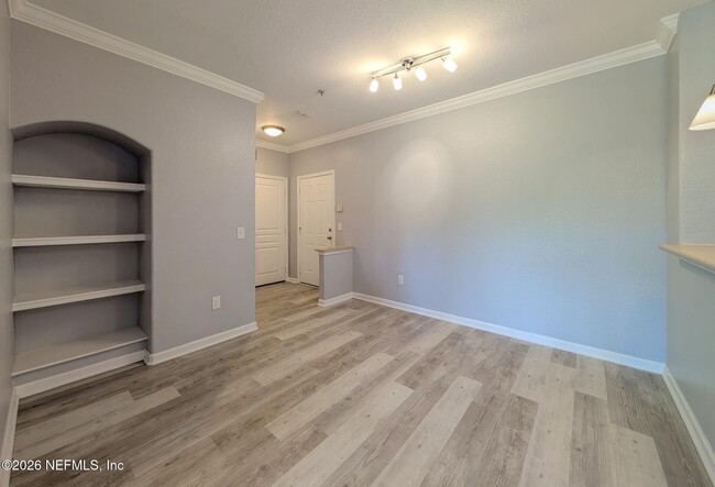 Building Photo - 8290 Park Way