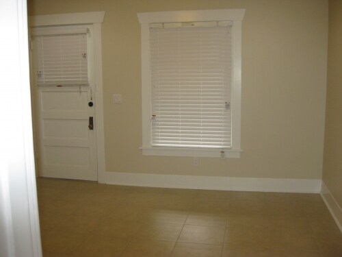 Foto del edificio - 228 SW 154th St